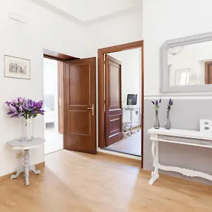 Domus Merulana Bed And Breakfast Rome